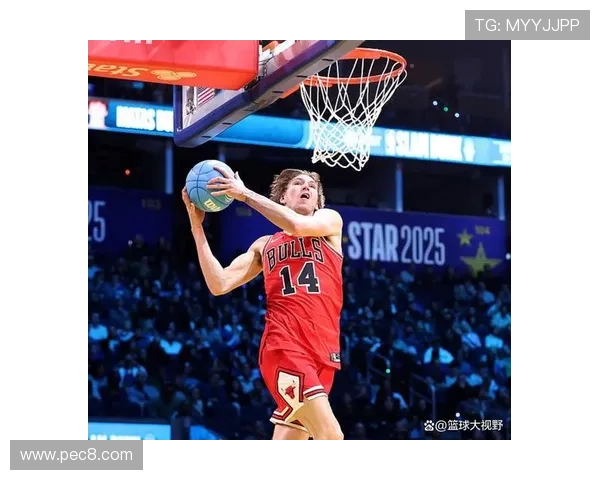 卡斯尔快攻上篮破十得分,马刺首节32比19领先老鹰战局掌控 卡斯尔快攻上篮破十得分,马刺首节32比19领先老鹰战局掌控